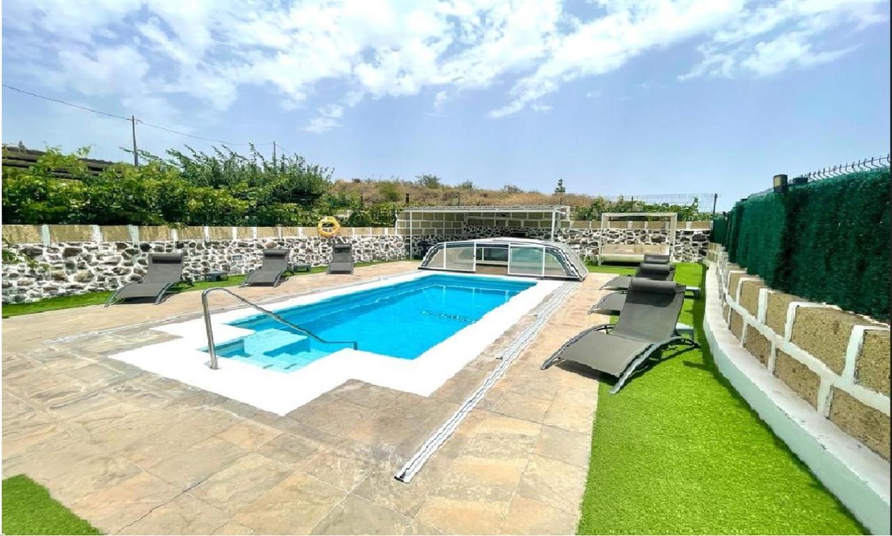 Paraiso. Heated Pool Country house *